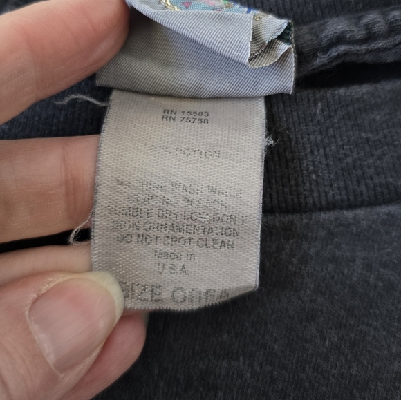 Vintage LA Gear Graphic Logo Tie Dye Single Stitch Cropped Top Tee Tshir… - Picture 7 of 7